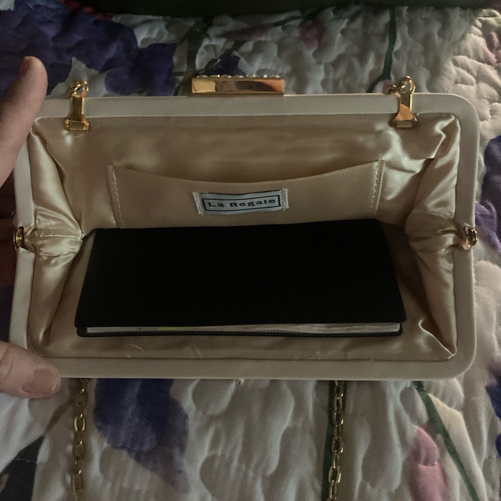LaRegale Vintage Ladies Clutch/Crossbody - Picture 9 of 9